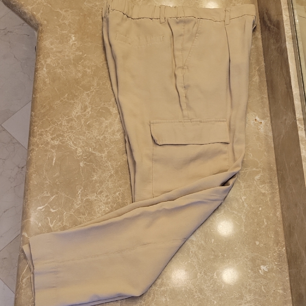 A new day Women's Tan/Beige Cargo Ankle Pants, Sz 8